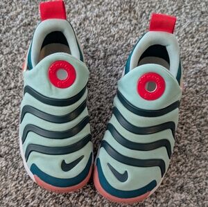 Nike Kids Sneakers - Light Green and Red